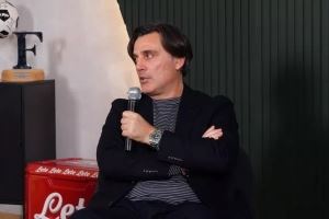 蒙特拉:恰尔汗奥卢太重要了也是个问题,队友都会不自觉地依赖他 蒙特拉:恰尔汗奥卢太重要了也是个问题,队友都会不自觉地依赖他