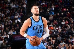 第二节净胜11分!祖巴茨:我们集中注意力 打出了自己的风格 第二节净胜11分!祖巴茨:我们集中注意力 打出了自己的风格