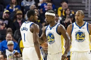 巴特勒:库明加现在很开心也充满自信 犯错没关系关键要学会倾听 巴特勒:库明加现在很开心也充满自信 犯错没关系关键要学会倾听