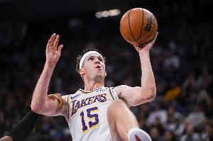 里夫斯绝杀!雷迪克:这家伙总在关键时刻挺身而出 里夫斯绝杀!雷迪克:这家伙总在关键时刻挺身而出