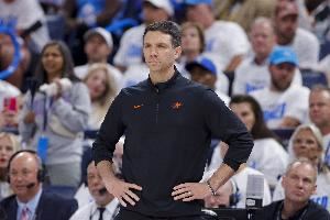 33助！戴格诺特：球队展现极强成熟度 投篮手感低迷时选择了坚持