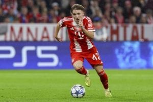 德国U21主帅：不会给卡尔施加太大压力，比朔夫将担任队长